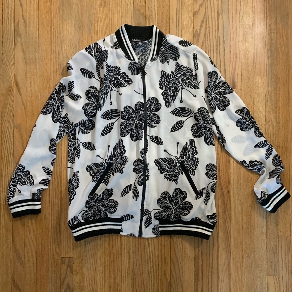 Relativity small black and white print bomber